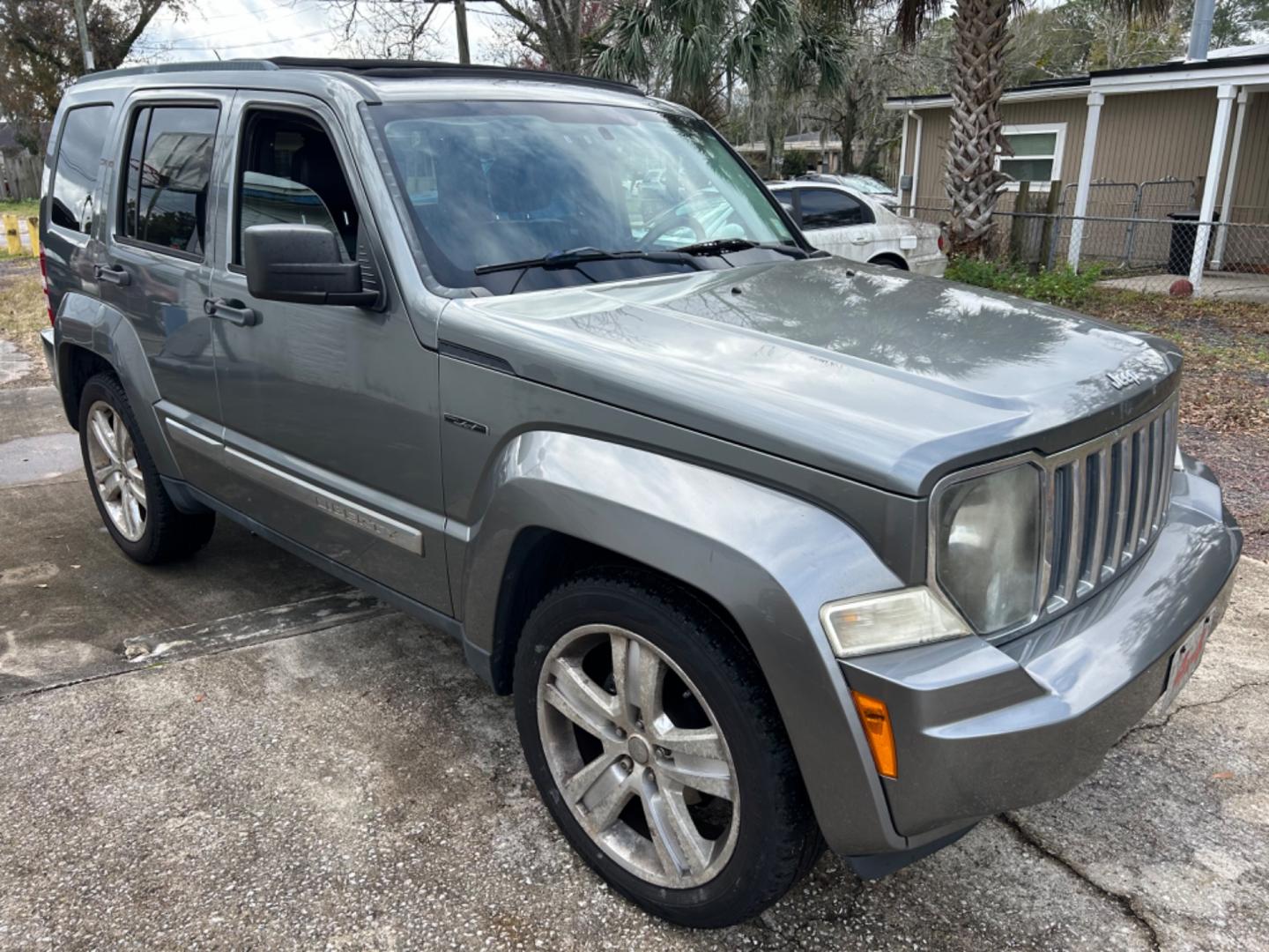 2012 Jeep Liberty (1C4PJMFK2CW) , located at 1758 Cassat Ave., Jacksonville, FL, 32210, (904) 384-2799, 30.286720, -81.730652 - 2012 JEEP PATRIOT 4X4 LIMITED JET EDITION $4000.00 CASH 253,369 MILES SKYLINE ROOF LEATHER ALLOYS NAVIGATION SYSTEM THIS ONE HAS IT ALL!!! CALL US TODAY BEFORE IT'S SOLD!!! CALL NOW @ 904-384-2799 - Photo#2